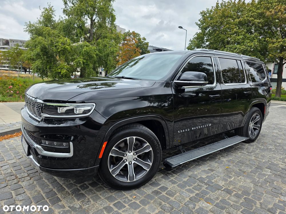 Jeep Grand Wagoneer - 5