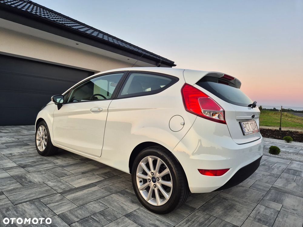 Ford Fiesta 1.25 Celebration - 21