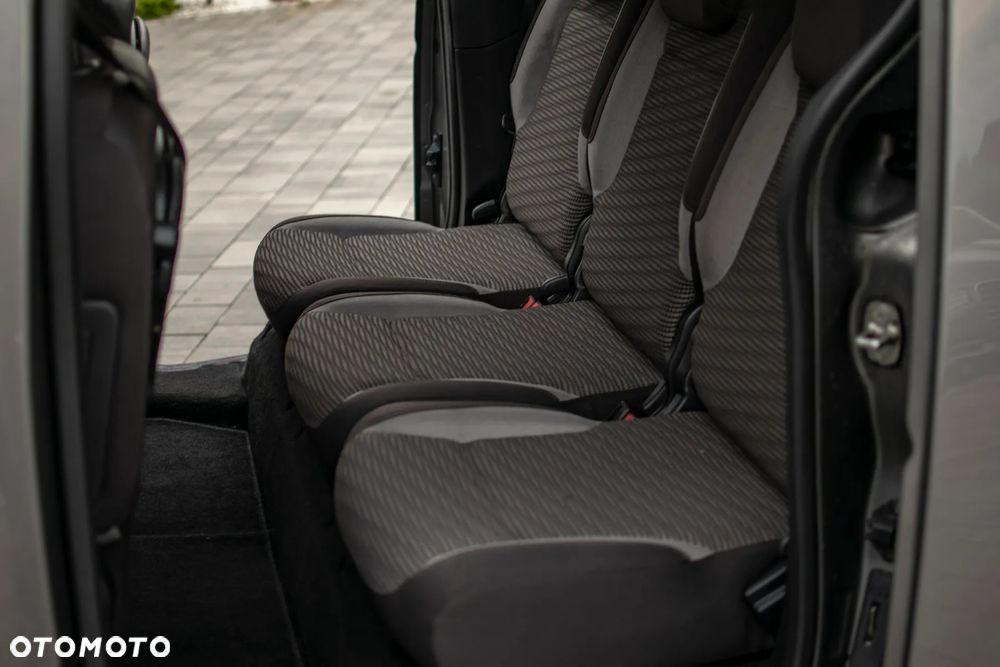 Peugeot Partner 110 Escapade - 7
