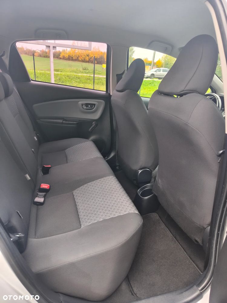 Toyota Yaris - 30