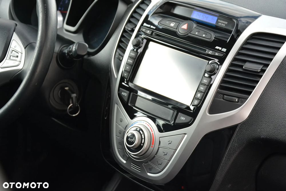 Hyundai ix20 1.4 Premium - 35