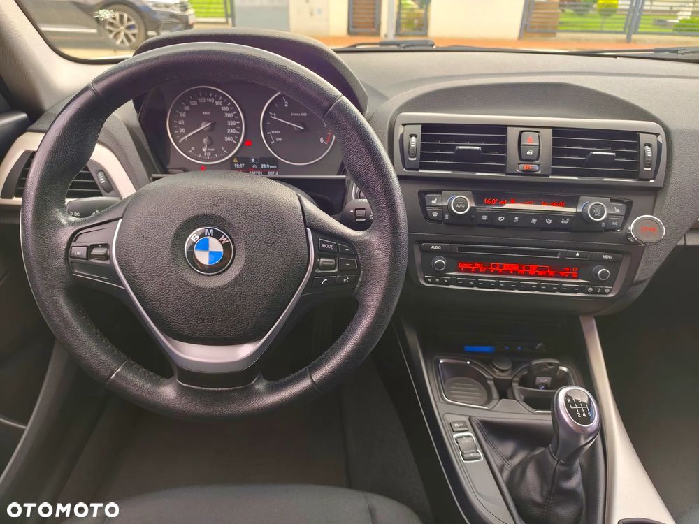 BMW Seria 1 116d EfficientDynamics Sport Line - 7