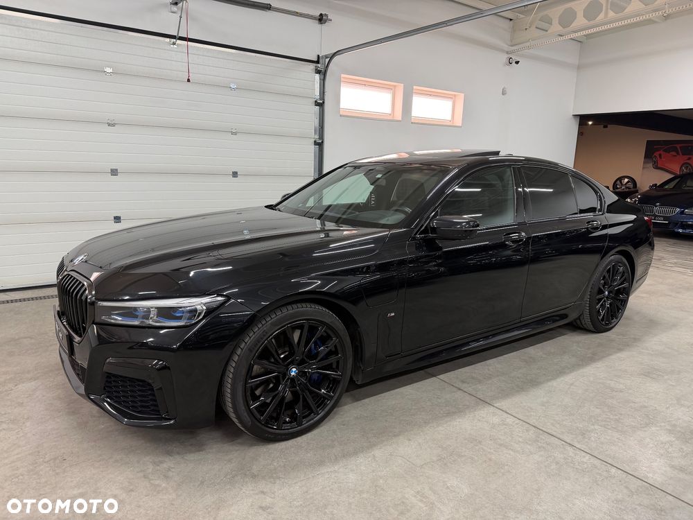 BMW Seria 7 745e sport - 1