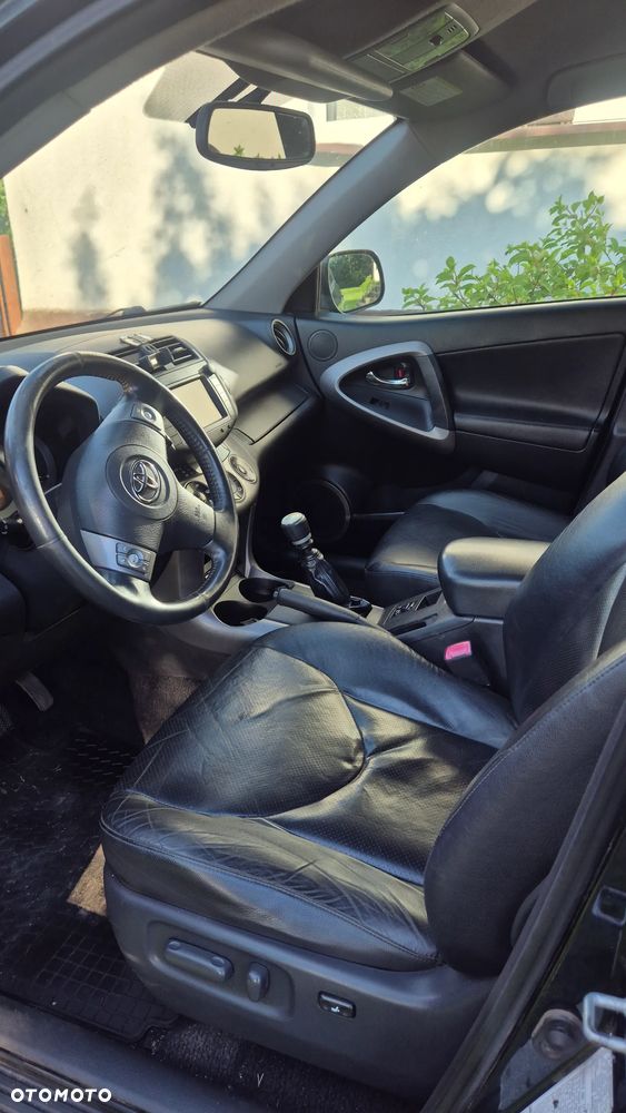 Toyota RAV4 2.2 D-4D X - 14