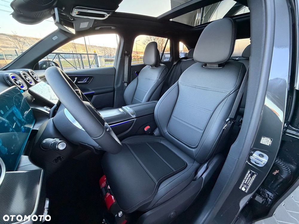 Mercedes-Benz GLC - 22