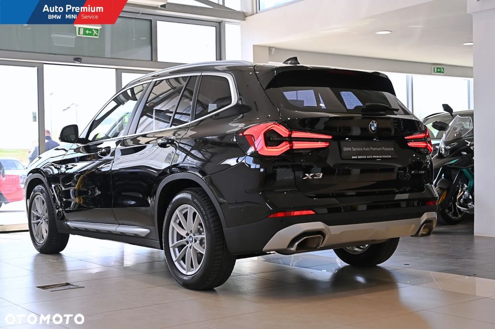 BMW X3 xDrive20i - 17