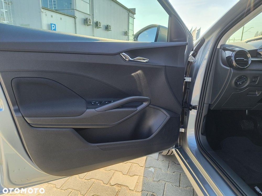 Skoda Fabia 1.0 TSI Drive DSG - 10