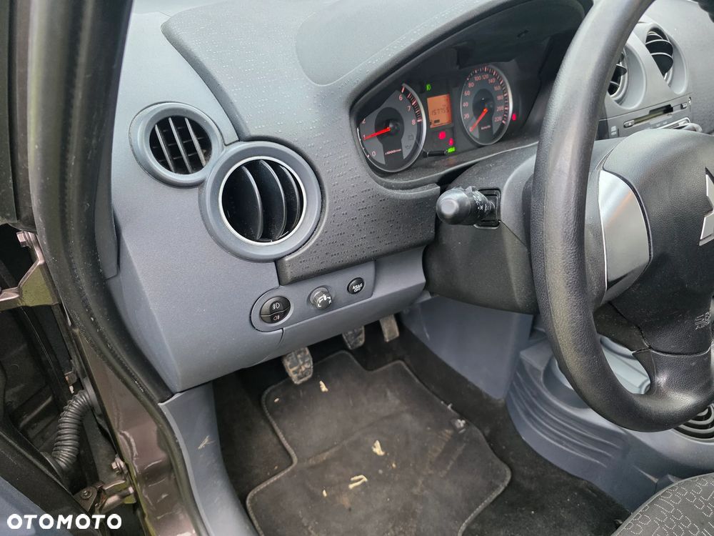 Mitsubishi Colt 1.3 Motion Plus - 18