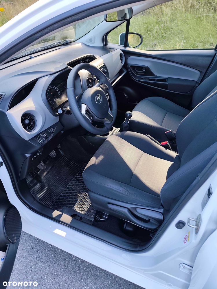 Toyota Yaris - 6