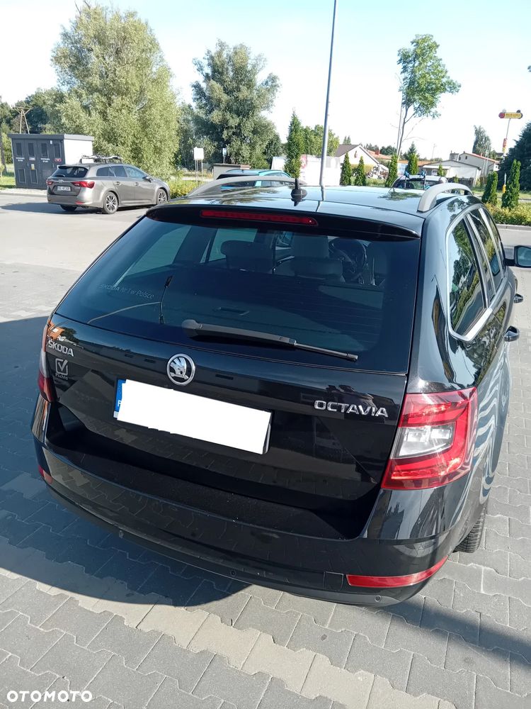 Skoda Octavia 2.0 TDI Style DSG - 6