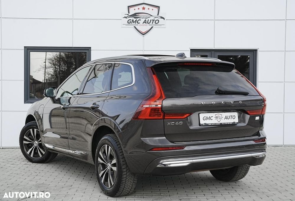 Volvo XC 60 T6 AWD Recharge Geartronic Inscription - 3