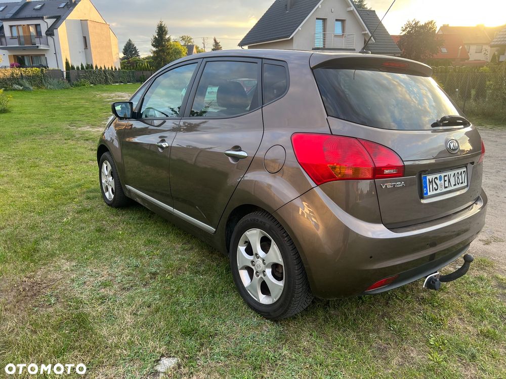 Kia Venga 1.6 CVVT Automatik Platinum Edition - 38