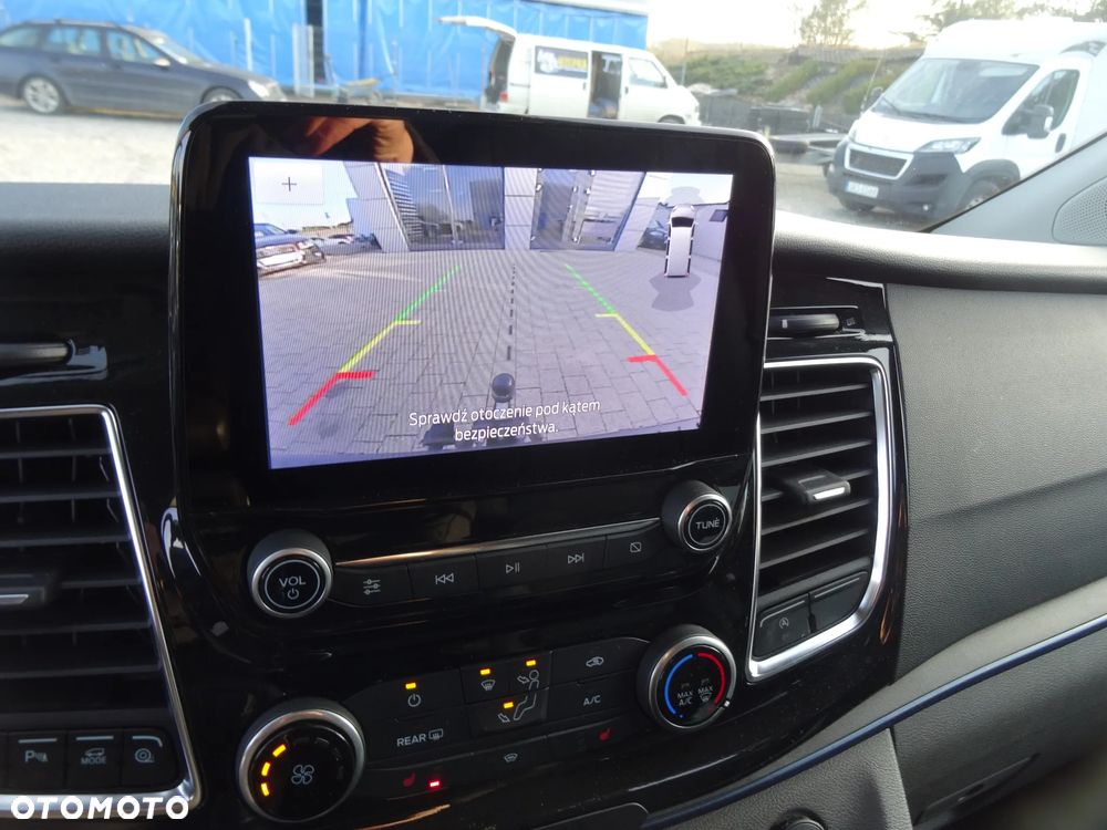 Ford Tourneo Custom 2.0 EcoBlue L2 Active SelectShift - 21
