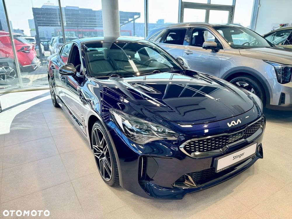 Kia Stinger - 3
