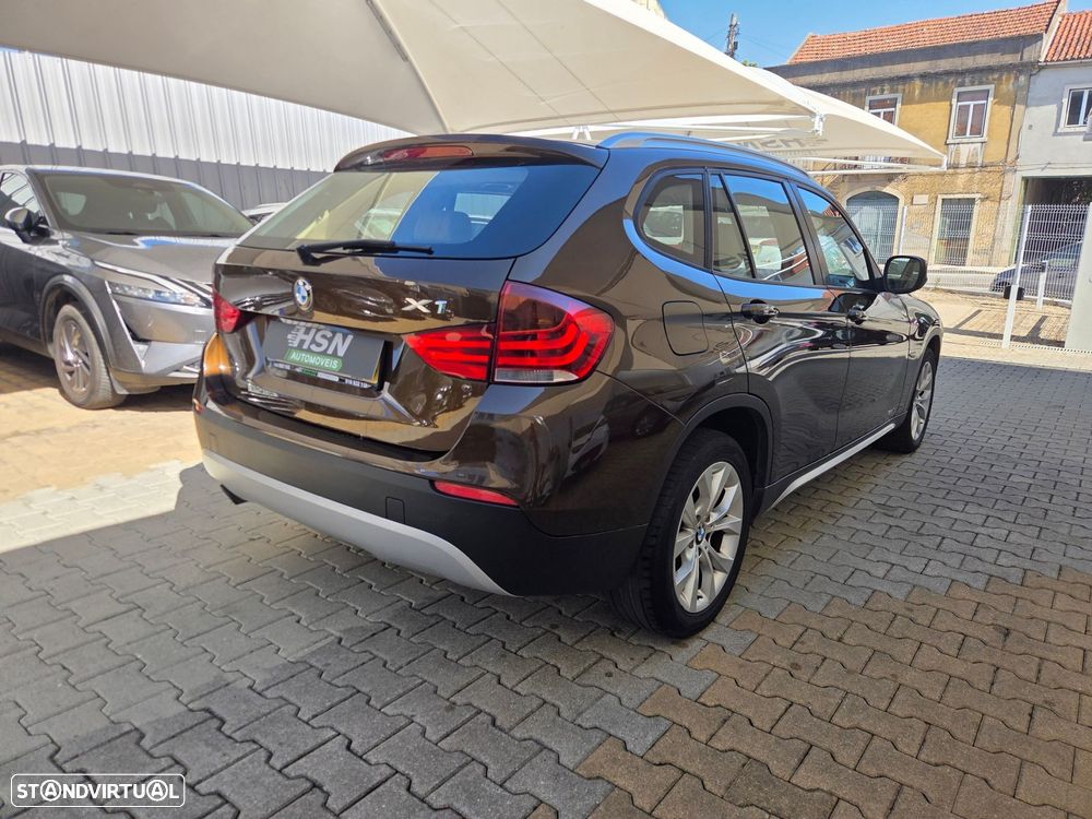 BMW X1 18 d sDrive - 7