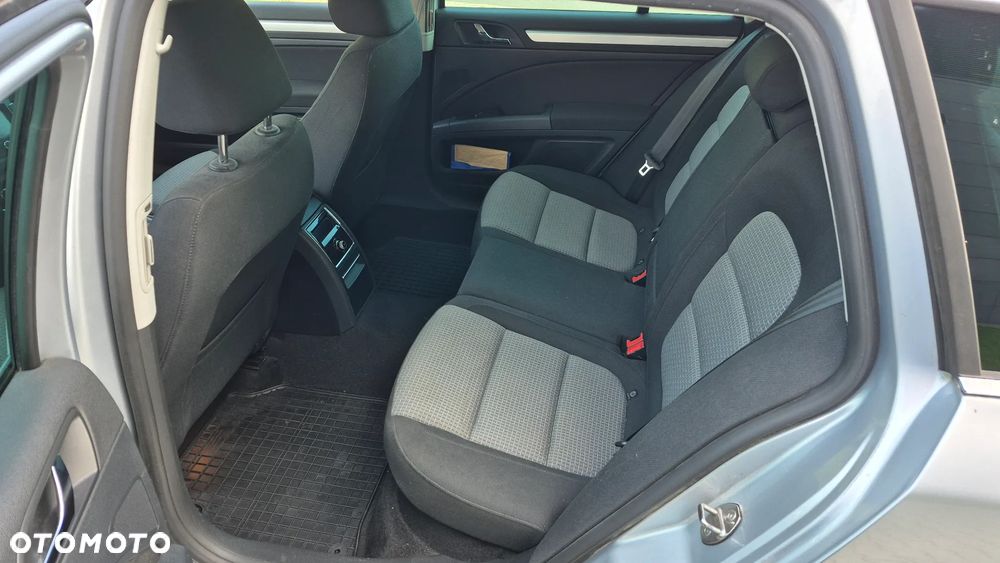 Skoda Superb 2.0 TDI Ambition - 11