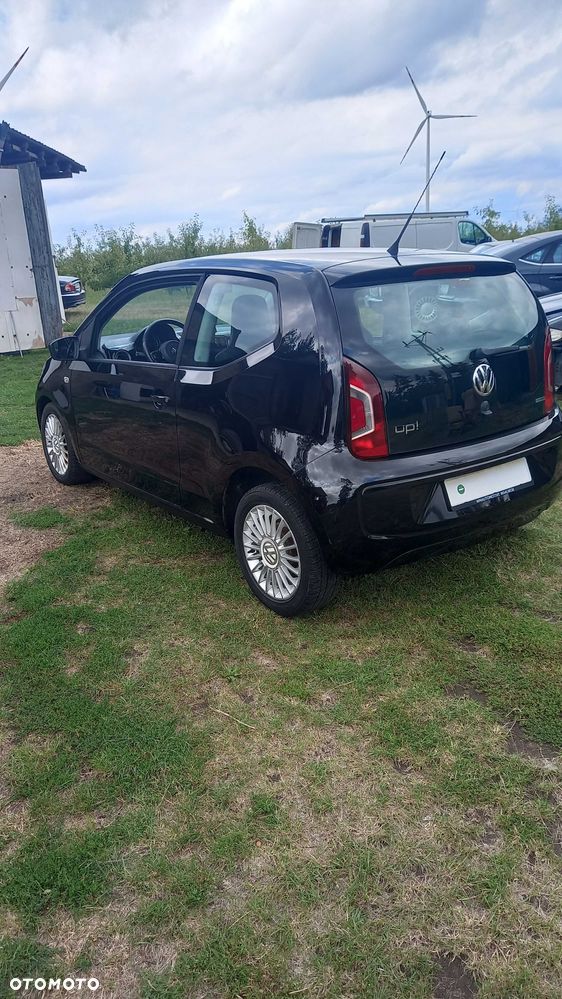 Volkswagen up! - 3