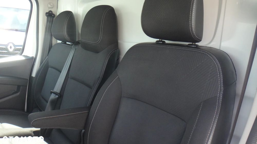 Renault Trafic - 13