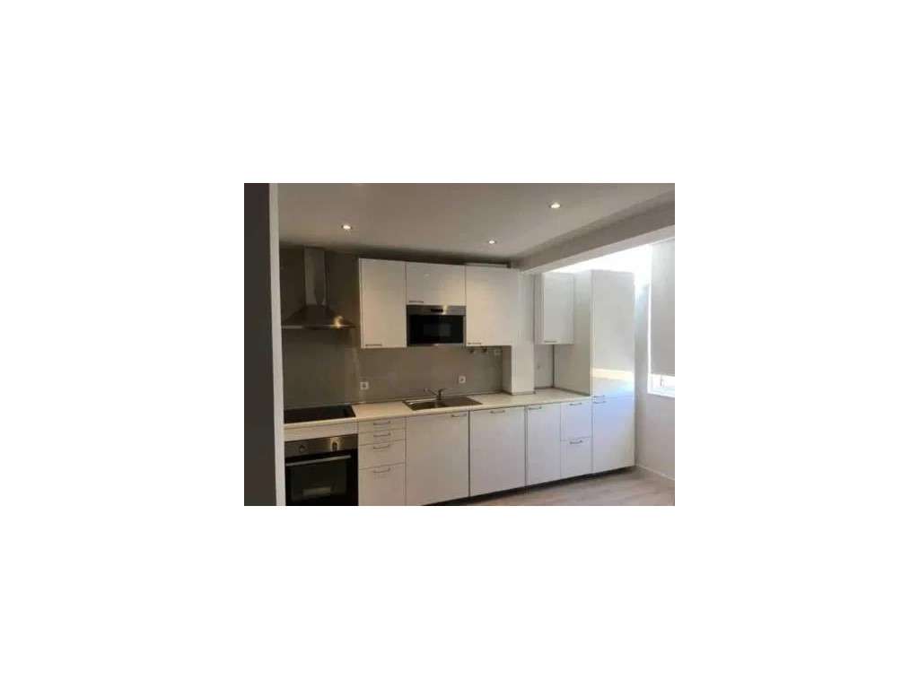 Apartamento T3 Totalmente Remodelado - Centro do Casal de São Brás ... - Grande imagem: 2/12