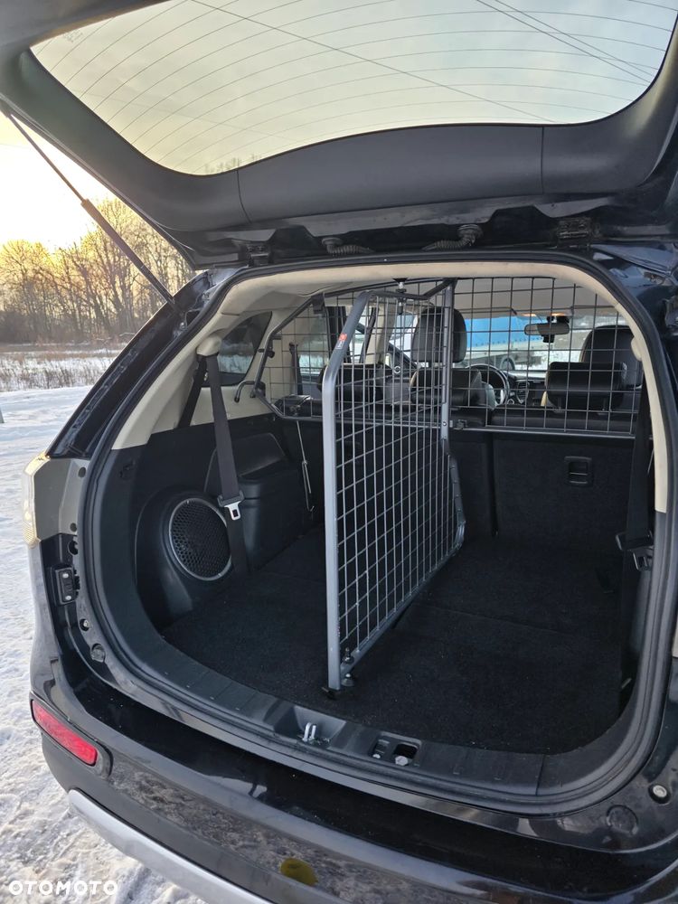 Mitsubishi Outlander 2.2 DID Instyle Navi - 25