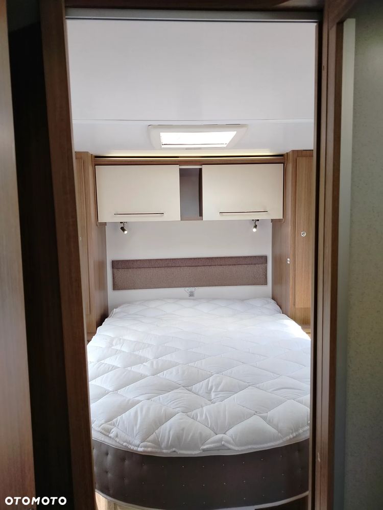 Bailey Phoenix 640 - 7