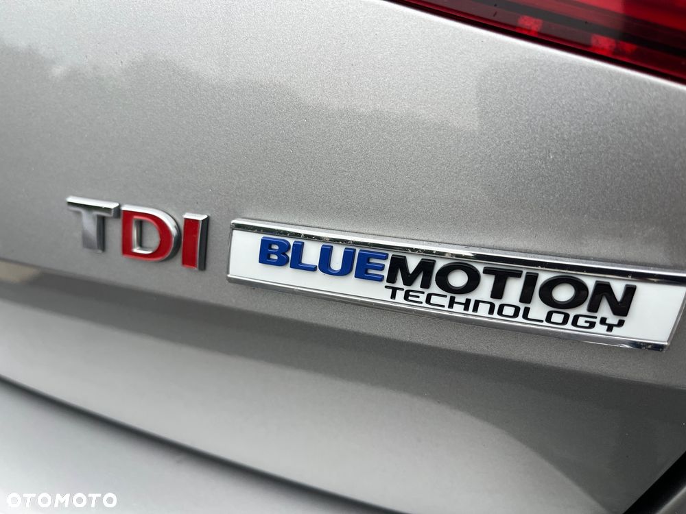 Volkswagen Passat 1.6 TDI BMT Comfortline - 8