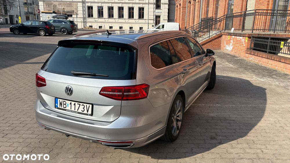 Volkswagen Passat - 6