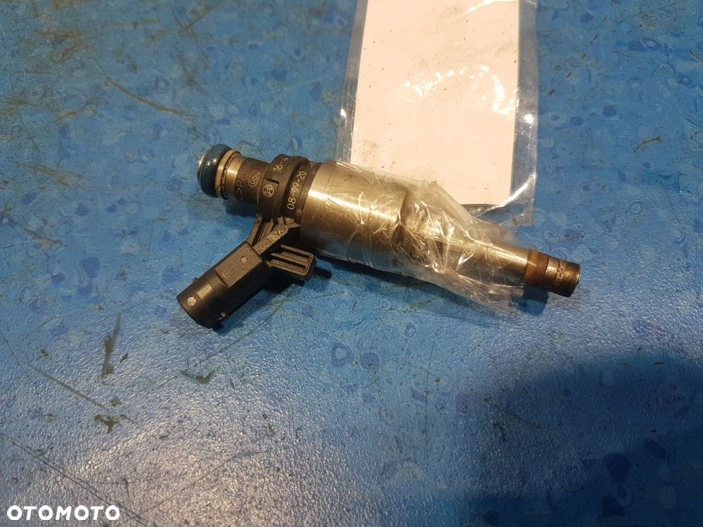 AUDI A5 8T 2.0 TFSI WTRYSKIWACZ 06H906036G - 3