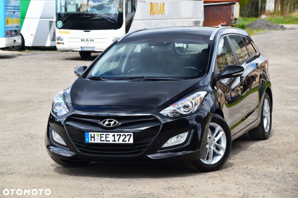 Hyundai i30 blue 1.6 CRDi Trend - 30