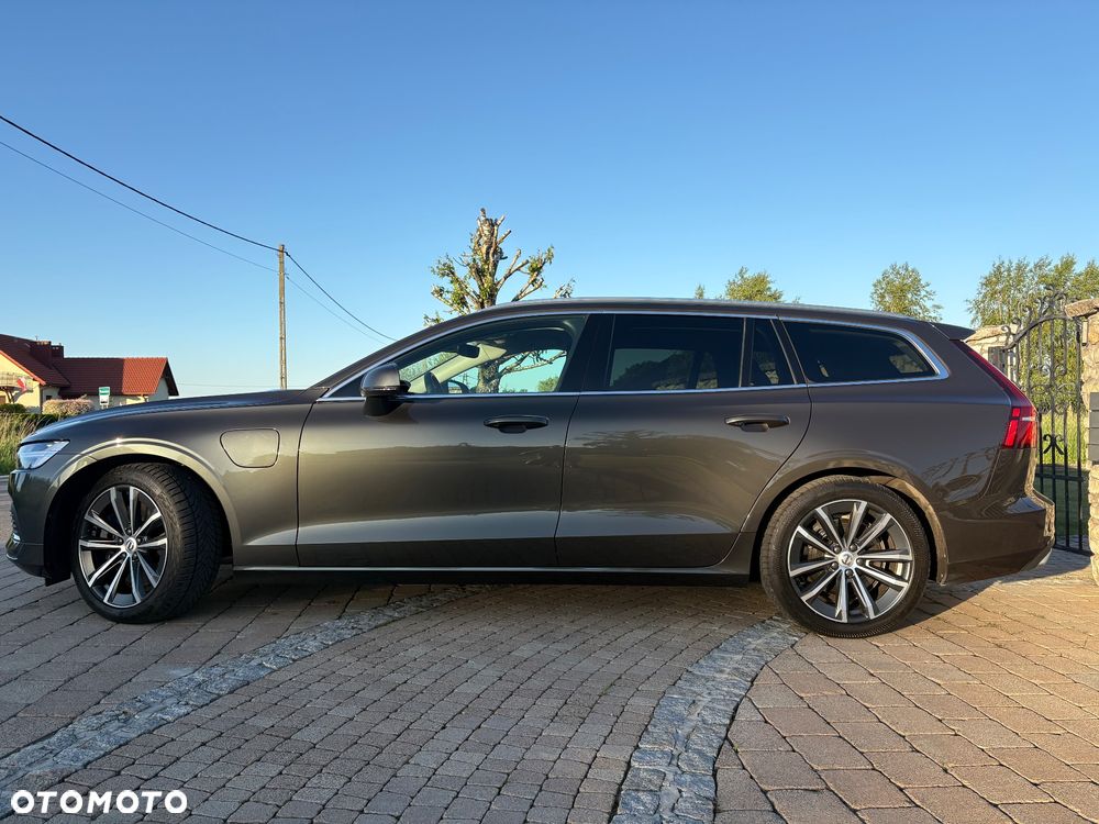 Volvo V60 T6 AWD Plug-In Hybrid Inscription - 2