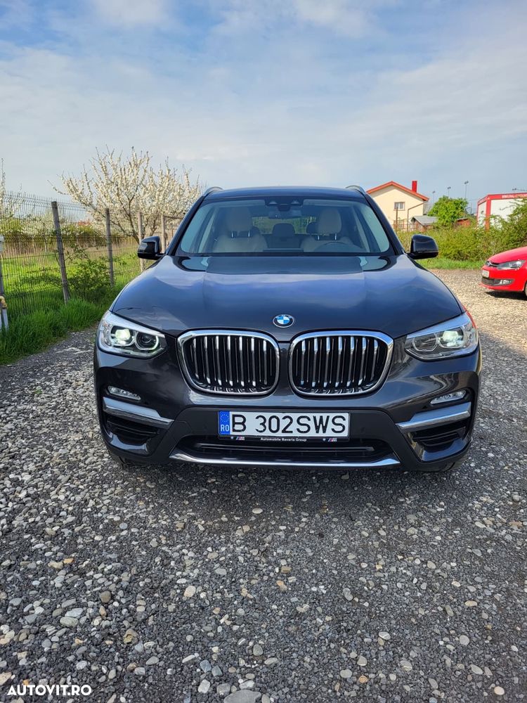 BMW X3 xDrive30i AT Luxury Line - 3