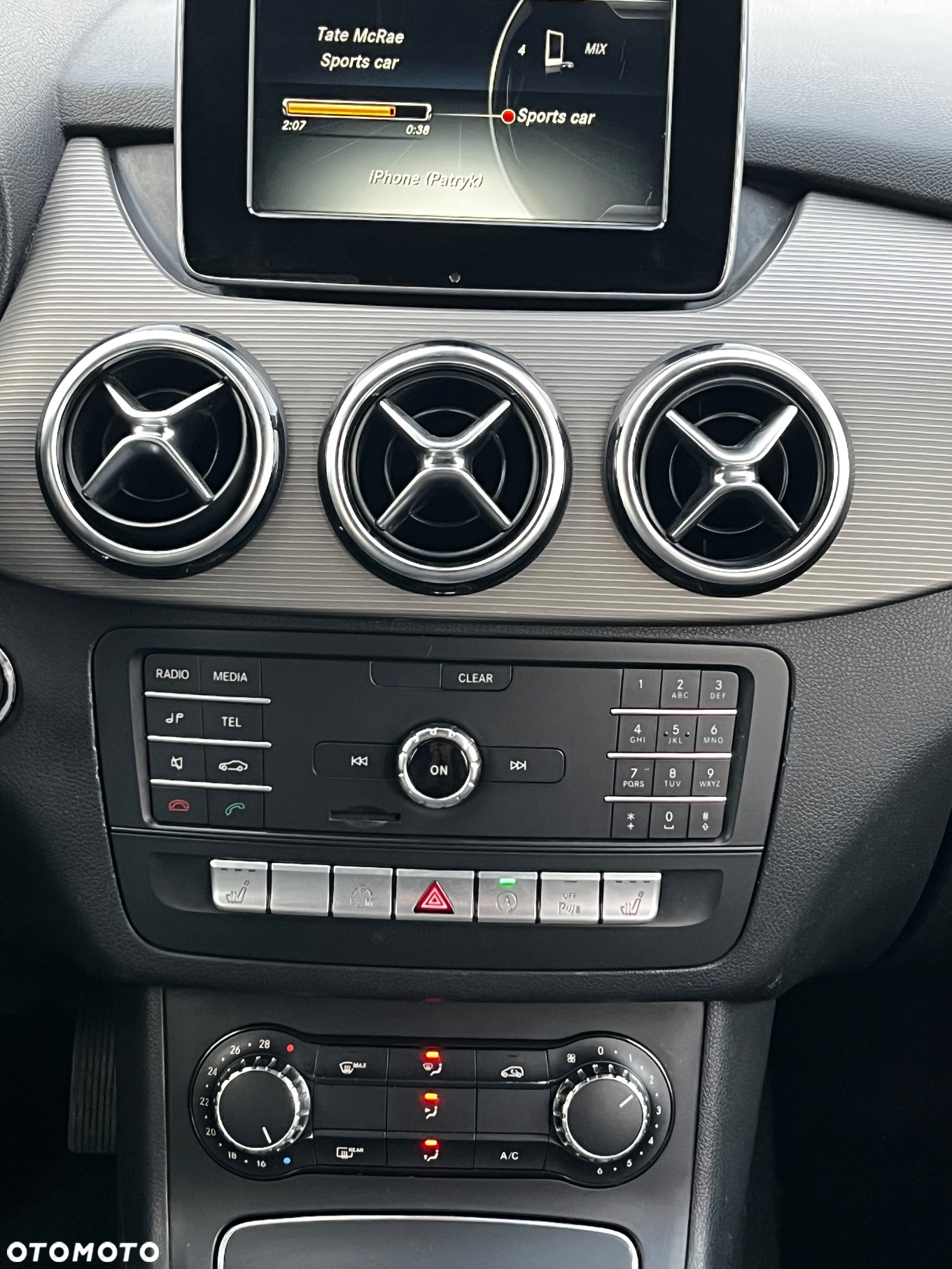Mercedes-Benz Klasa B 200 (CDI) d 4Matic 7G-DCT AMG Line - 11