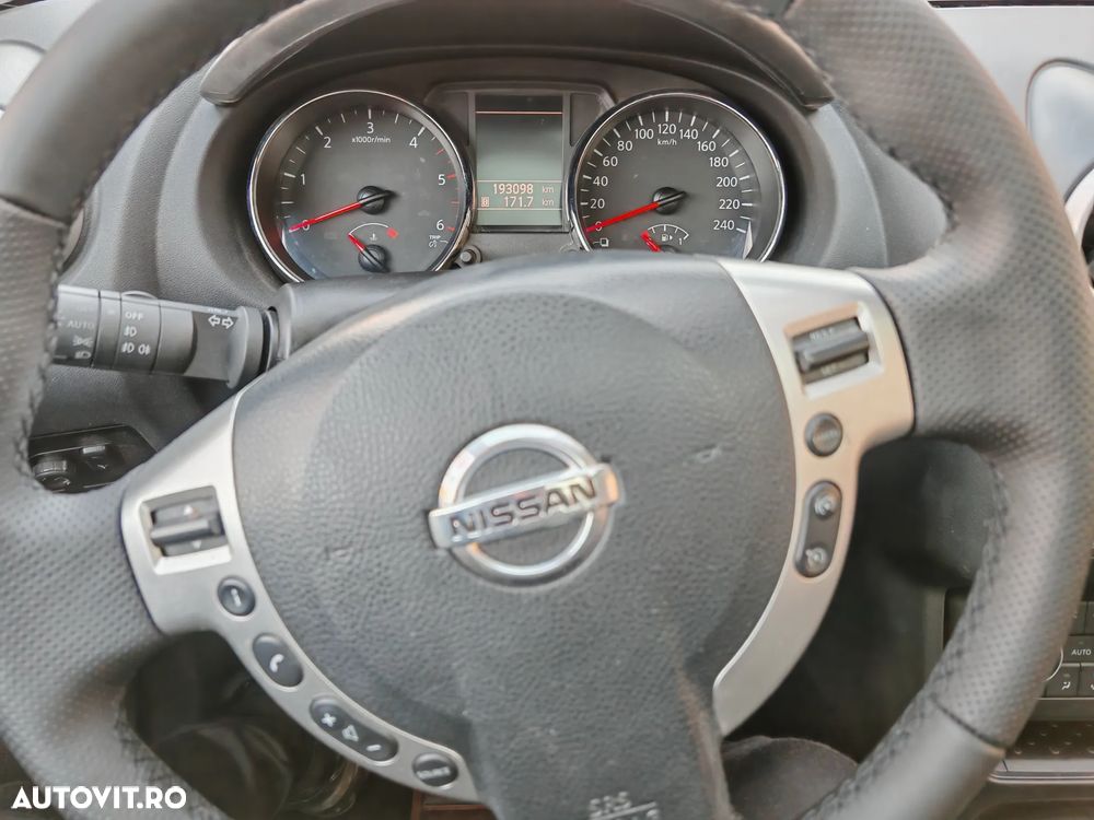 Nissan Qashqai+2 2.0 dCi DPF 4x4 tekna - 9