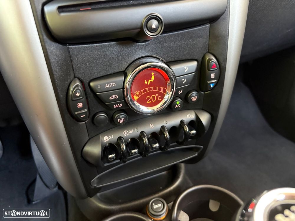 MINI Countryman One D - 22
