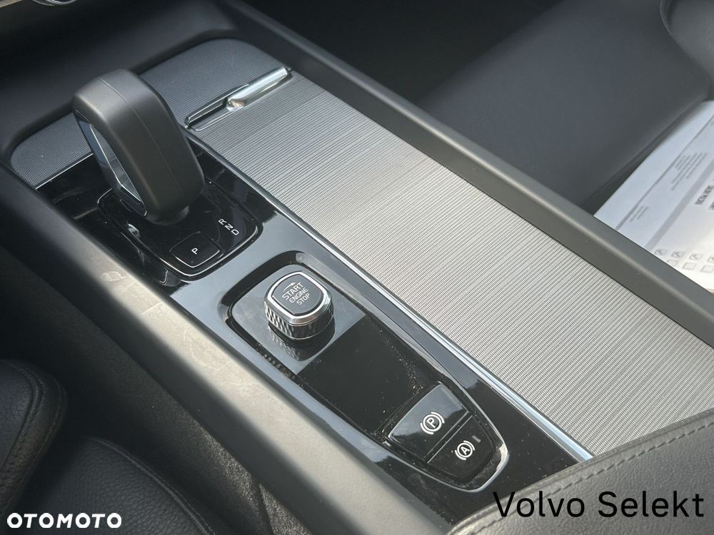 Volvo XC 60 - 22