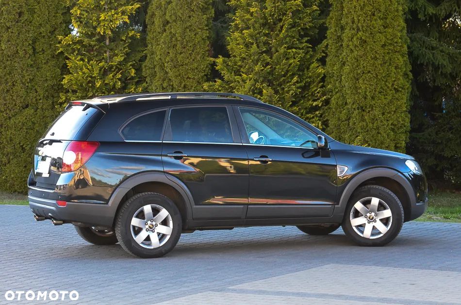 Chevrolet Captiva 2.4 2WD 7 Sitzer LS Family Edition - 14