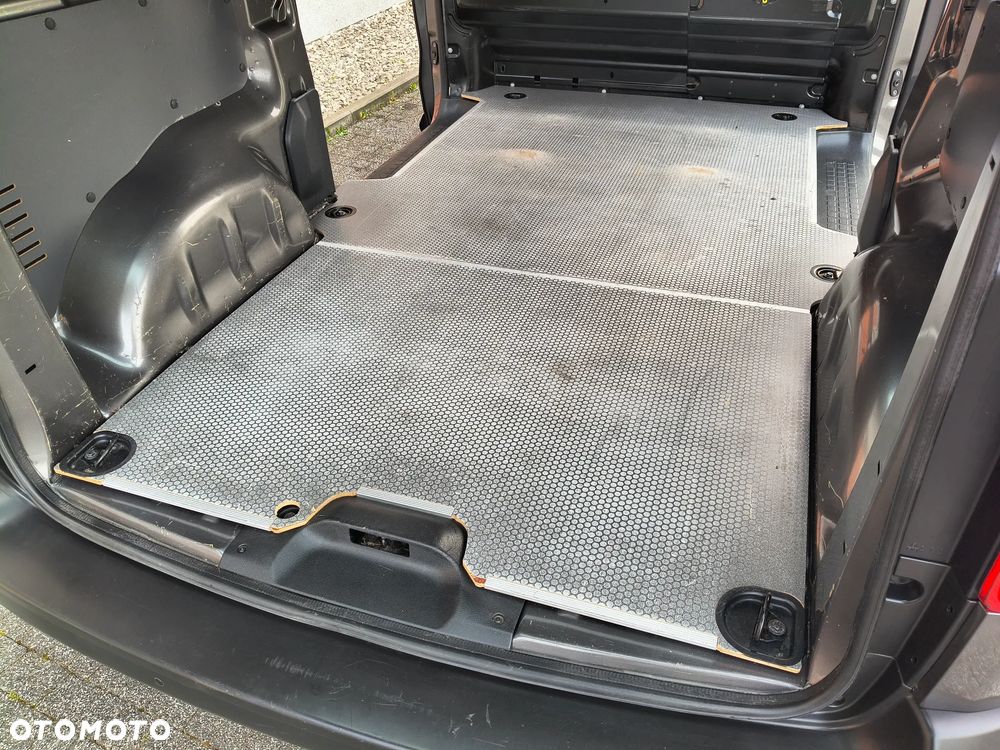 Toyota PROACE NOWY MODEL 1.5 D-4D (120KM) (L2H1) (EURO,6) KLIMA FULL OPCJA STAN IDEALNY NIE MA RDZY 100% BEZWYPADKOWY SERWIS A.S.O. DO KOŃCA ! ! ! - 20