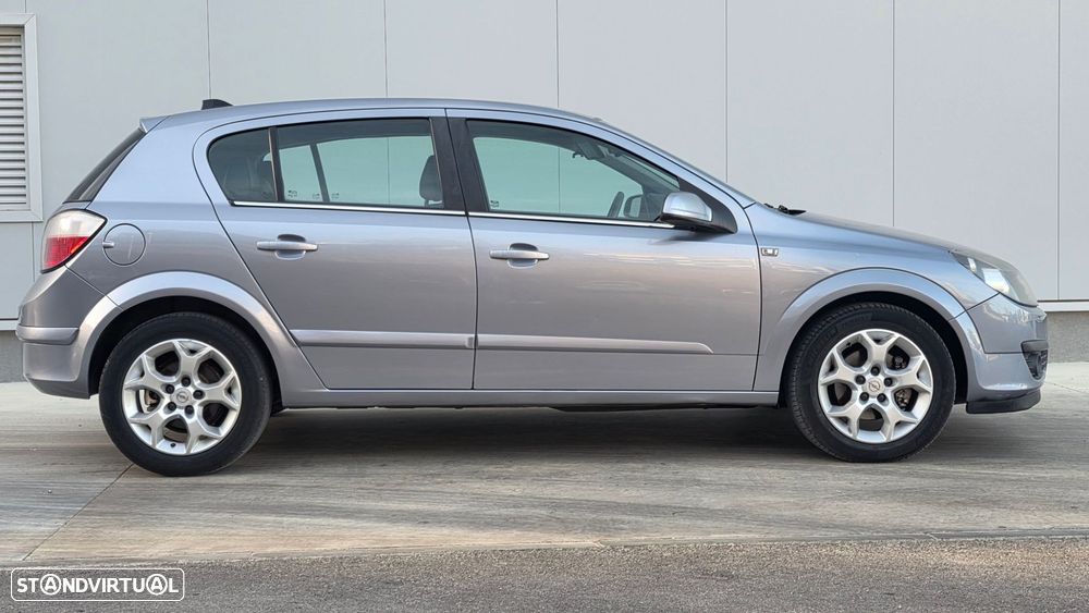 Opel Astra 1.3 CDTI Enjoy EcoFLEX - 6