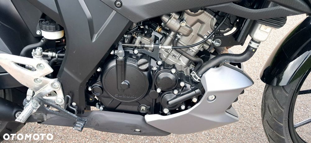 Suzuki GSX - 9