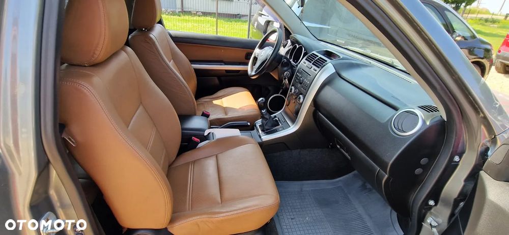 Suzuki Grand Vitara 1.6 Comfort - 11