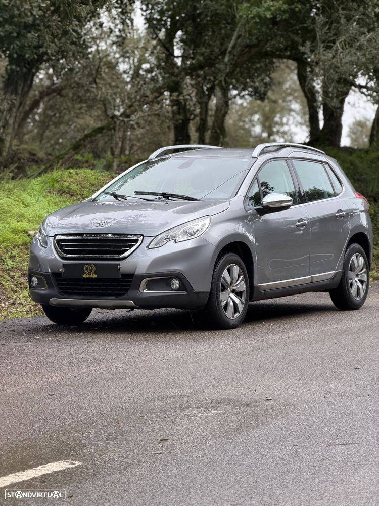 Peugeot 2008 1.2 PureTech Allure EAT6 - 3