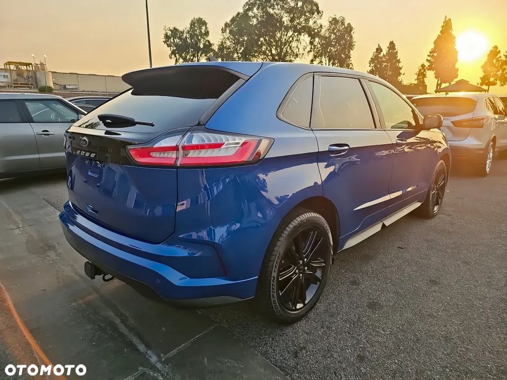 Ford Edge - 6