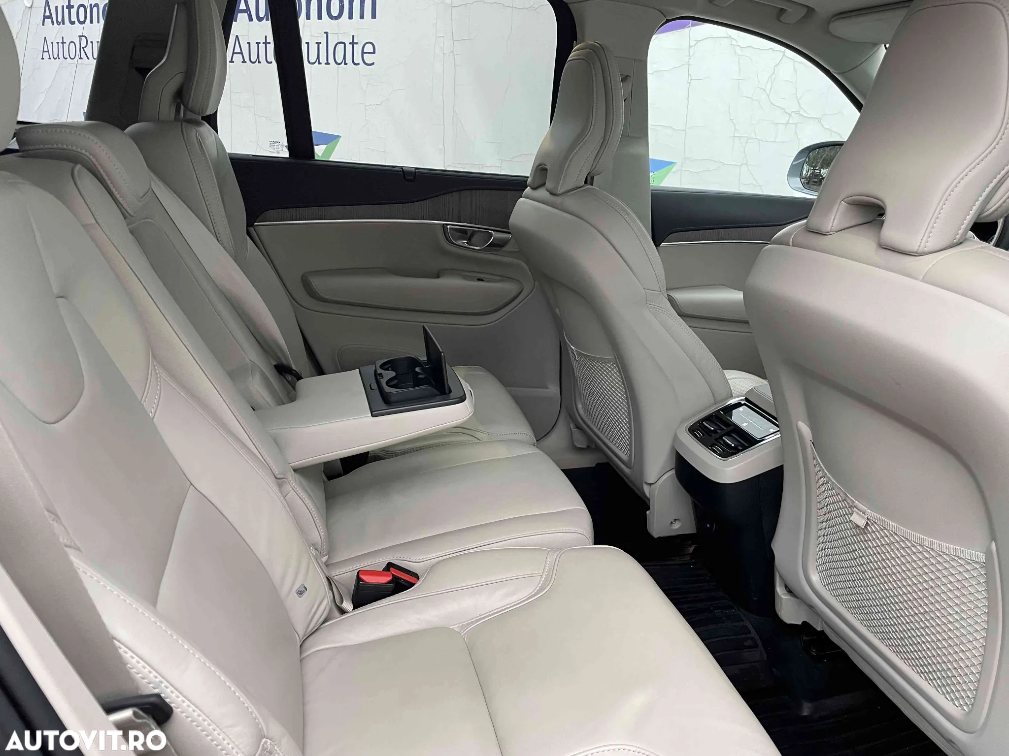Volvo XC 90 - 19