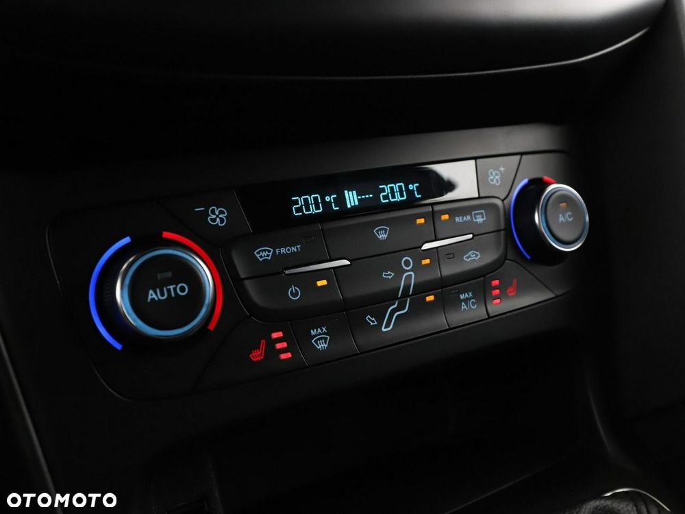 Ford Focus 2.0 EcoBoost ST - 29