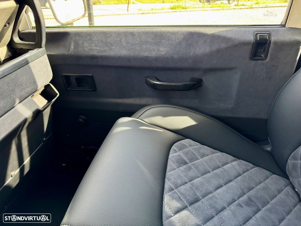 Land Rover Defender 90 2.5 TD5 Metal Top - 20
