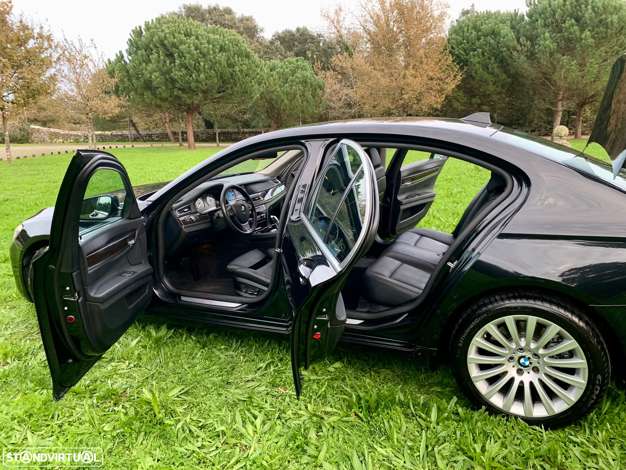 BMW 740 d Pack M - 53