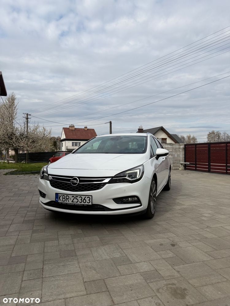 Opel Astra 1.6 BiTurbo D Start/Stop Ultimate - 1