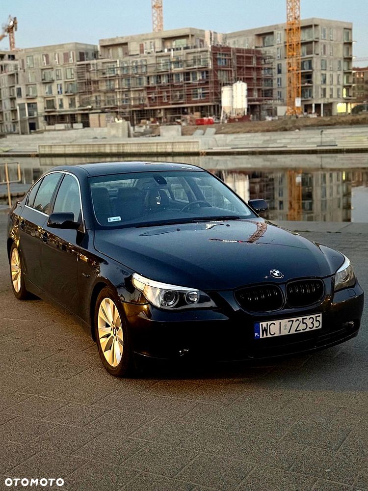BMW Seria 5 525i - 1