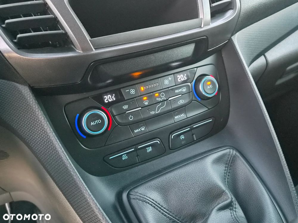 Ford Transit Connect - 23