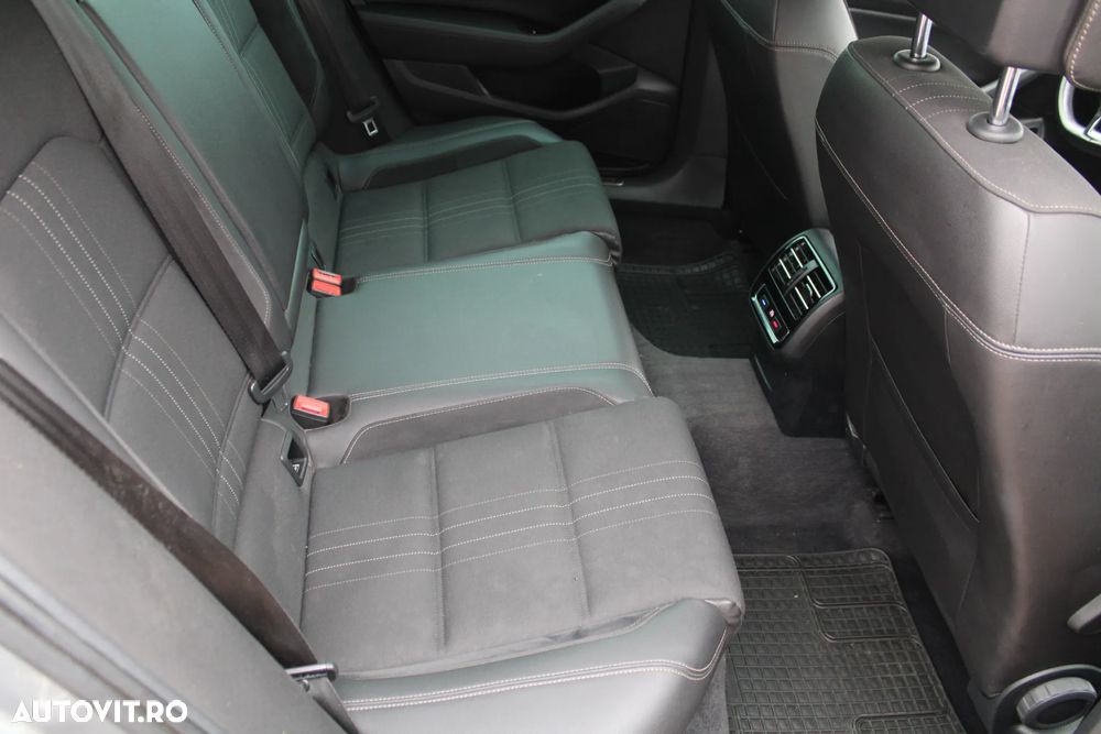 Volkswagen Passat Alltrack 2.0 TDI 4Motion - 17